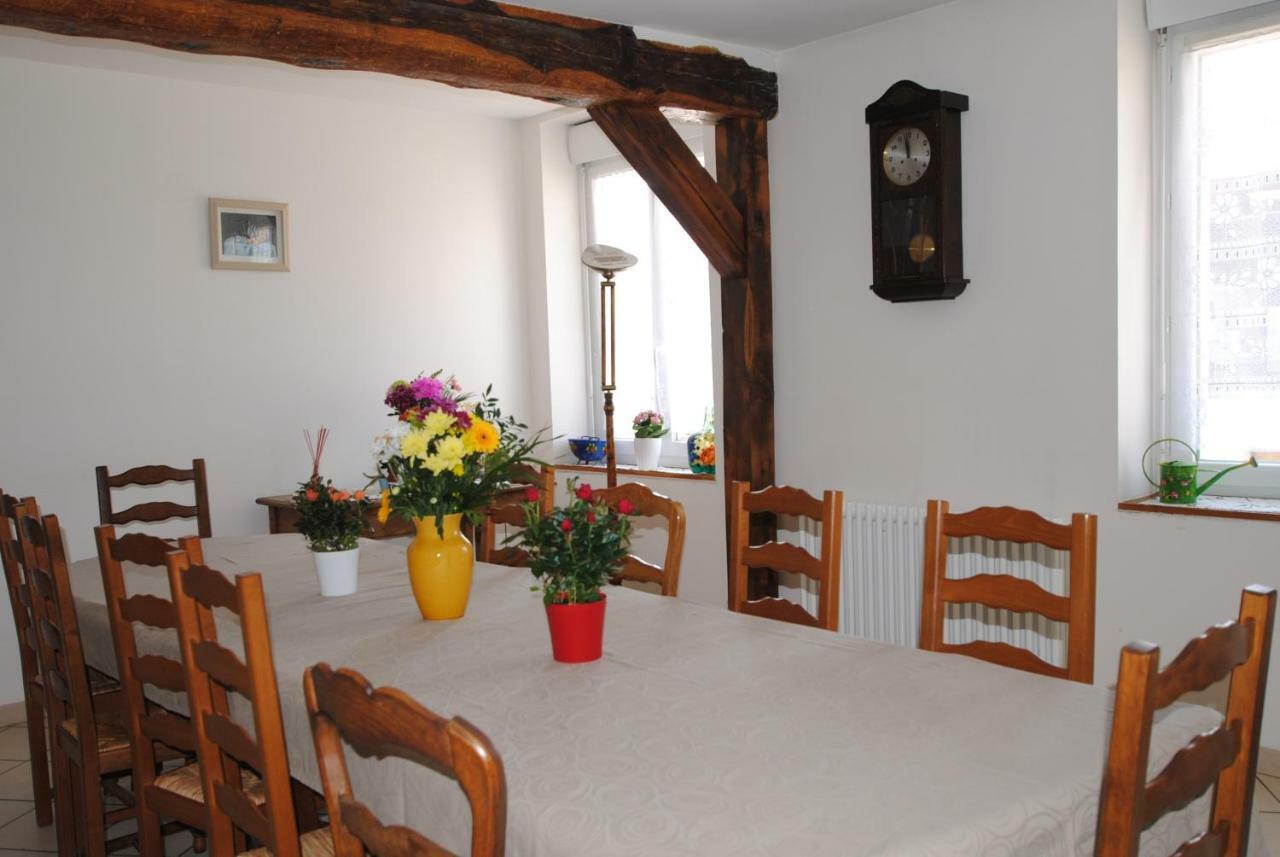Bed and Breakfast La Janenquelle Sarry  Exterior foto