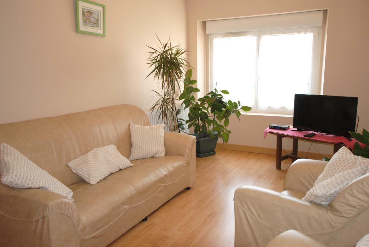 Bed and Breakfast La Janenquelle Sarry  Exterior foto