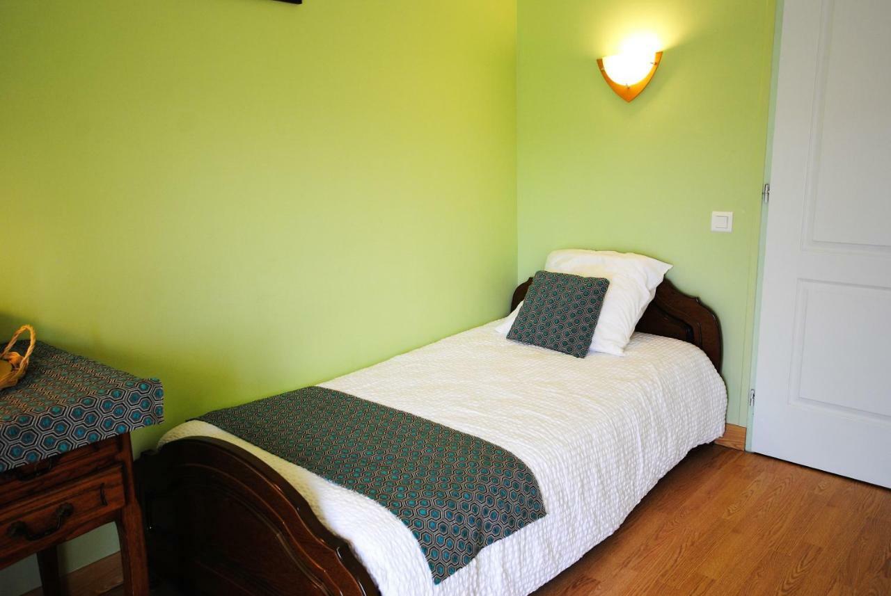 Bed and Breakfast La Janenquelle Sarry  Exterior foto