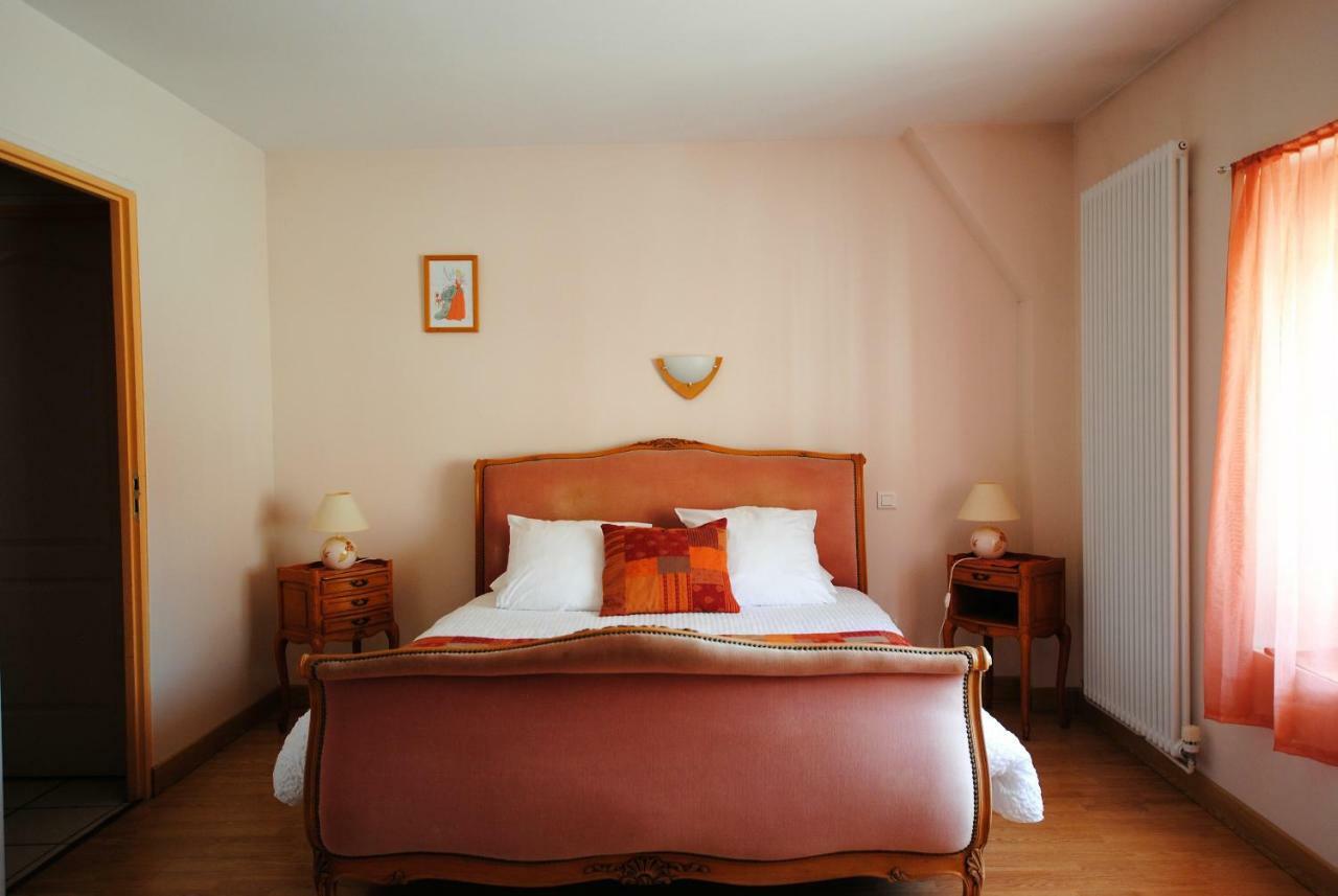 Bed and Breakfast La Janenquelle Sarry  Exterior foto